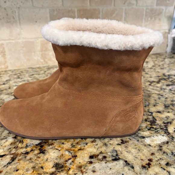 Fitflop winter boots.Roll down . Size 8 tan - Picture 2 of 5